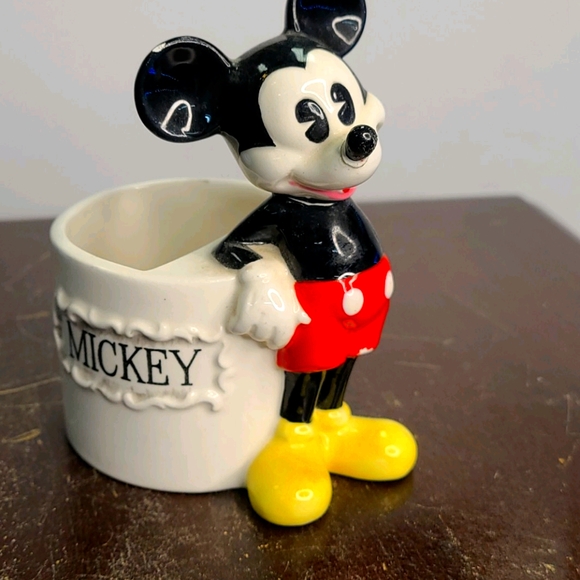 Mickey mouse pen stand Clearance